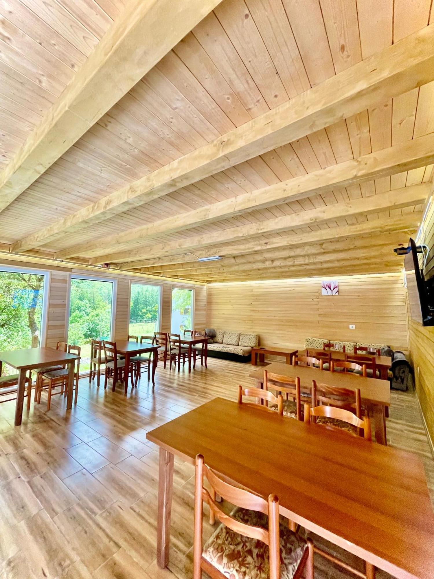 Lazer Cardaku Guesthouse Валбона Экстерьер фото